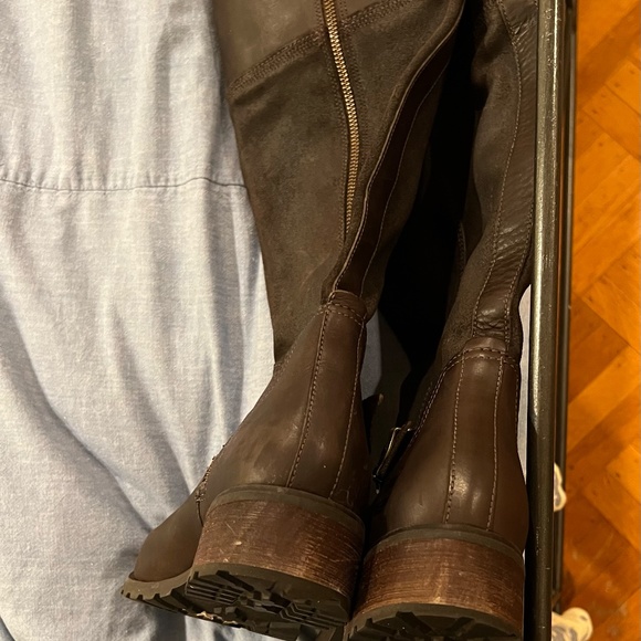 Timberland  brown boot with leather and nubuck leather with stylish buckle - Picture 6 of 8